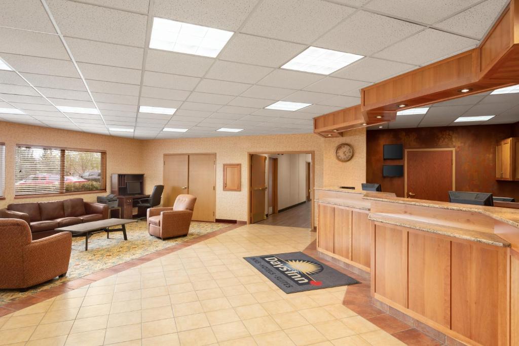 Days Inn by Wyndham Swift Current photo