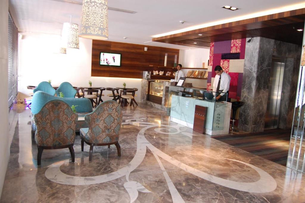 Maya Hotel photo