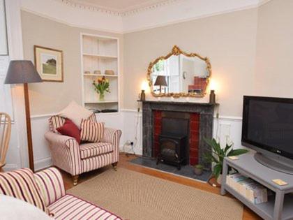 Burton House Apartment photo 6