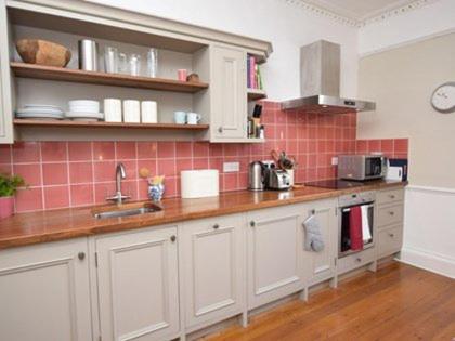 Burton House Apartment photo 3