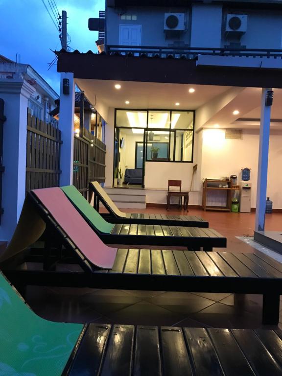 スイミングプール