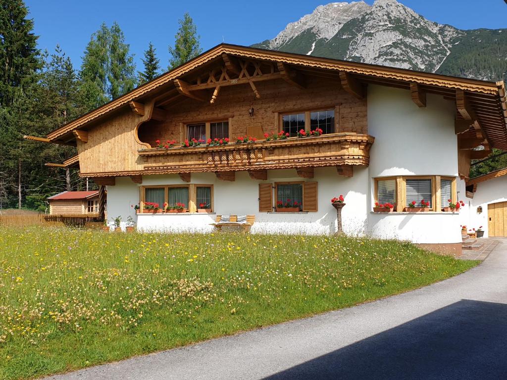 Haus Schiefer - 3