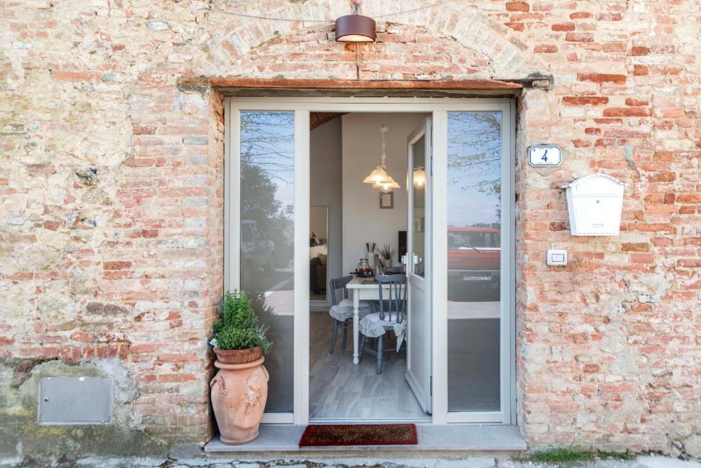 Tosca's House photo