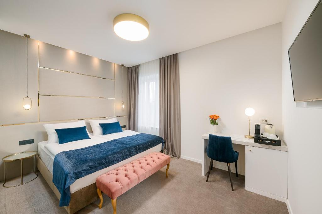 Flos Luxury Rooms — Hotel in Split