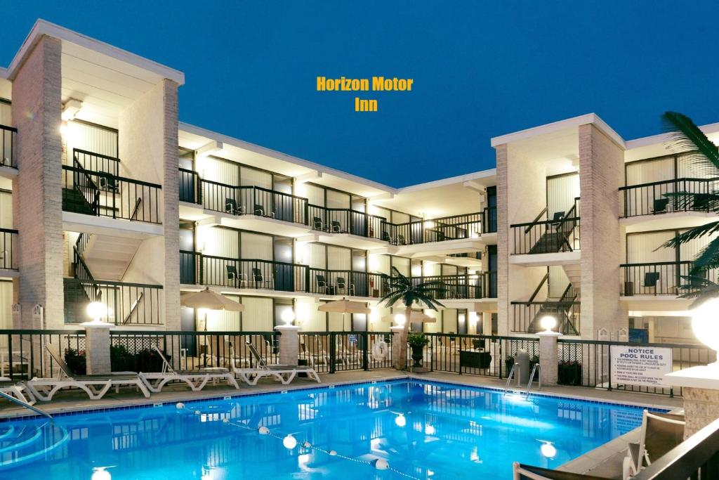 Horizon Motor Inn-Beach Block & Close to Morey's Piers, North Wildwood
