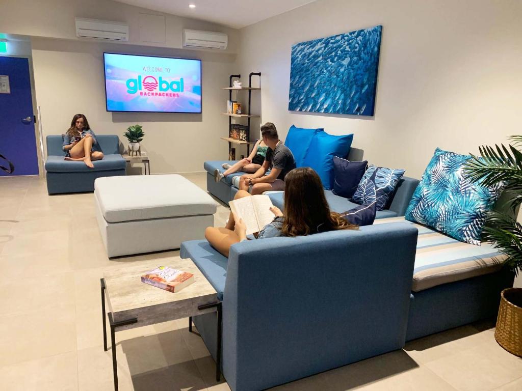 Shared lounge/TV area