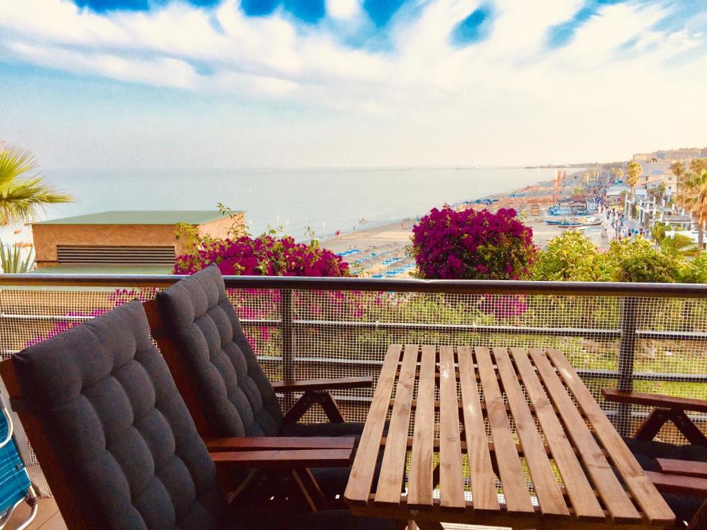Fabulous Sea View Studio - 2