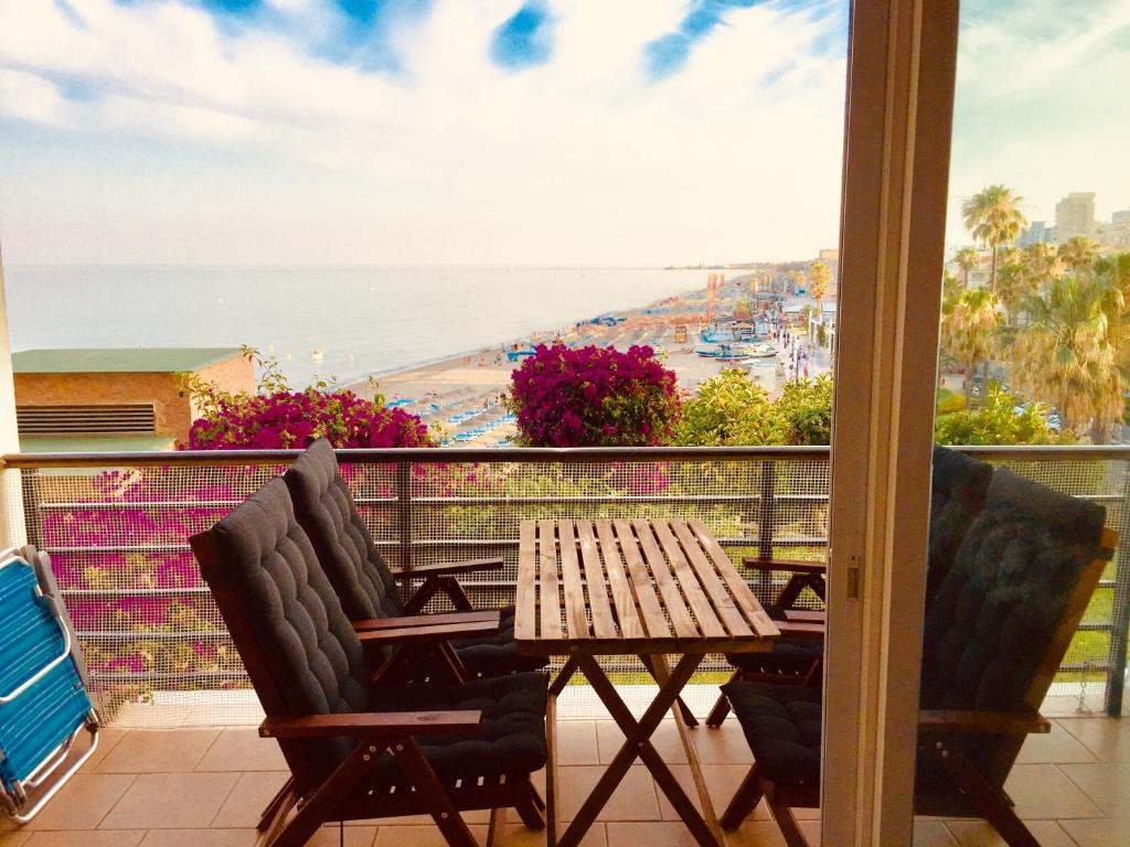 Fabulous Sea View Studio - 3