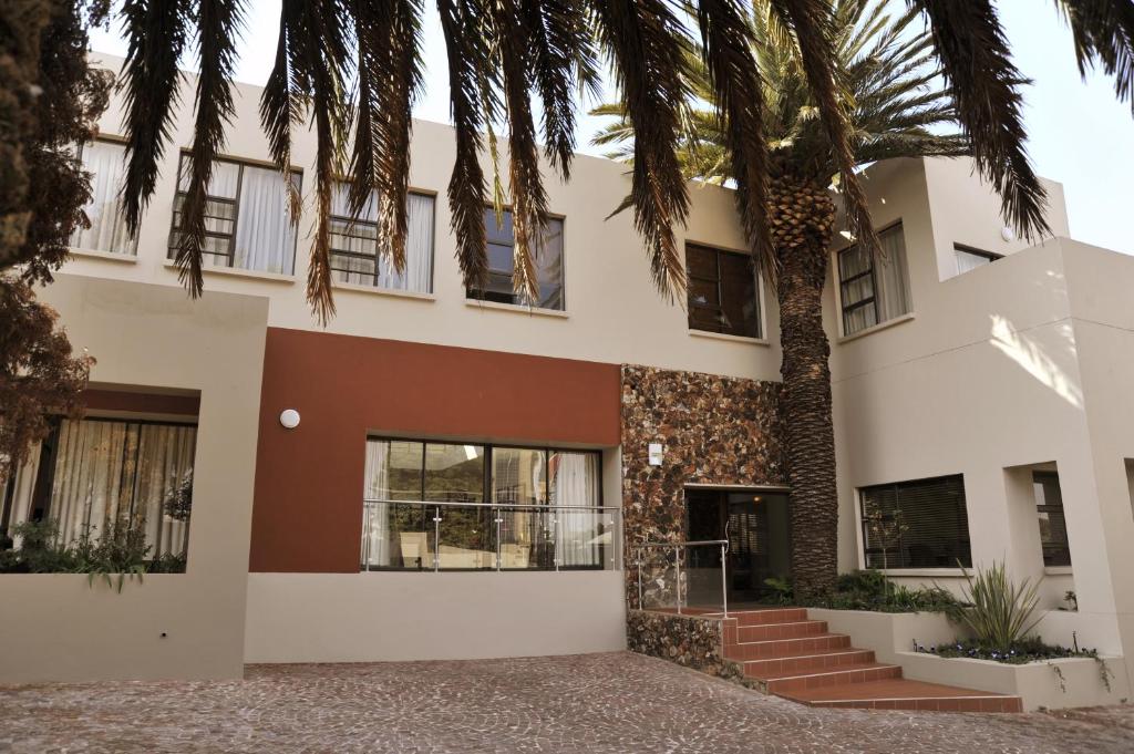 Pathways Guest House — Hotel in Johannesburg