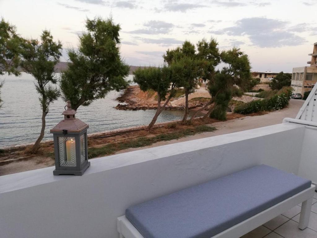 Sea Satin Sounio photo