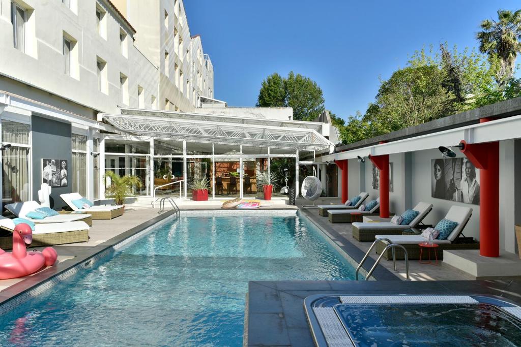 Hotel Arles Plaza — Hotel in Arles