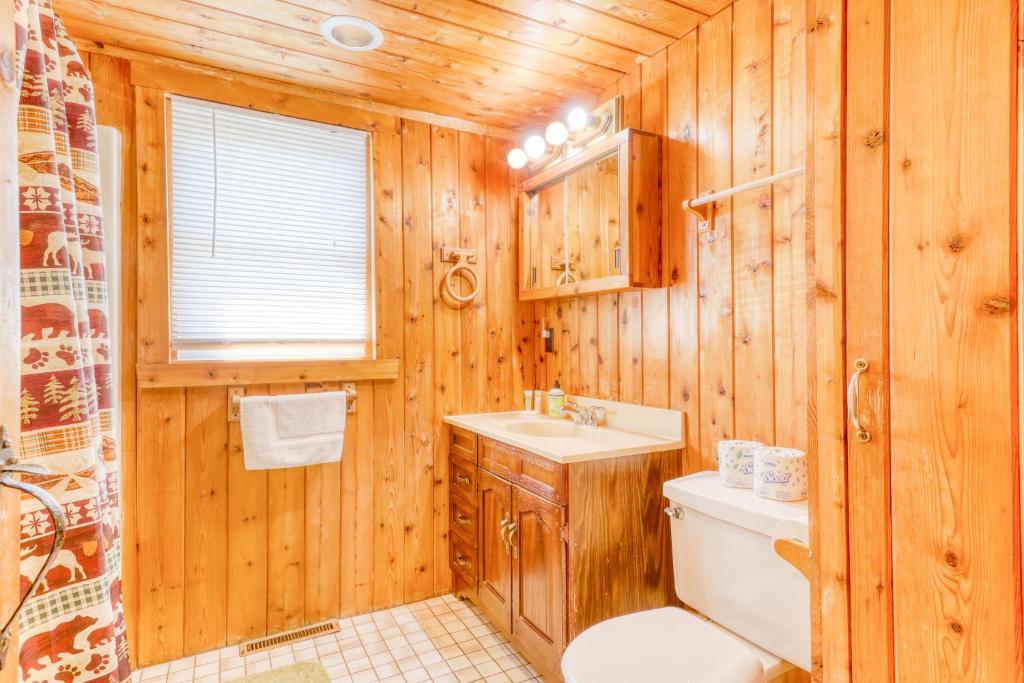 Twin View Log Home photo