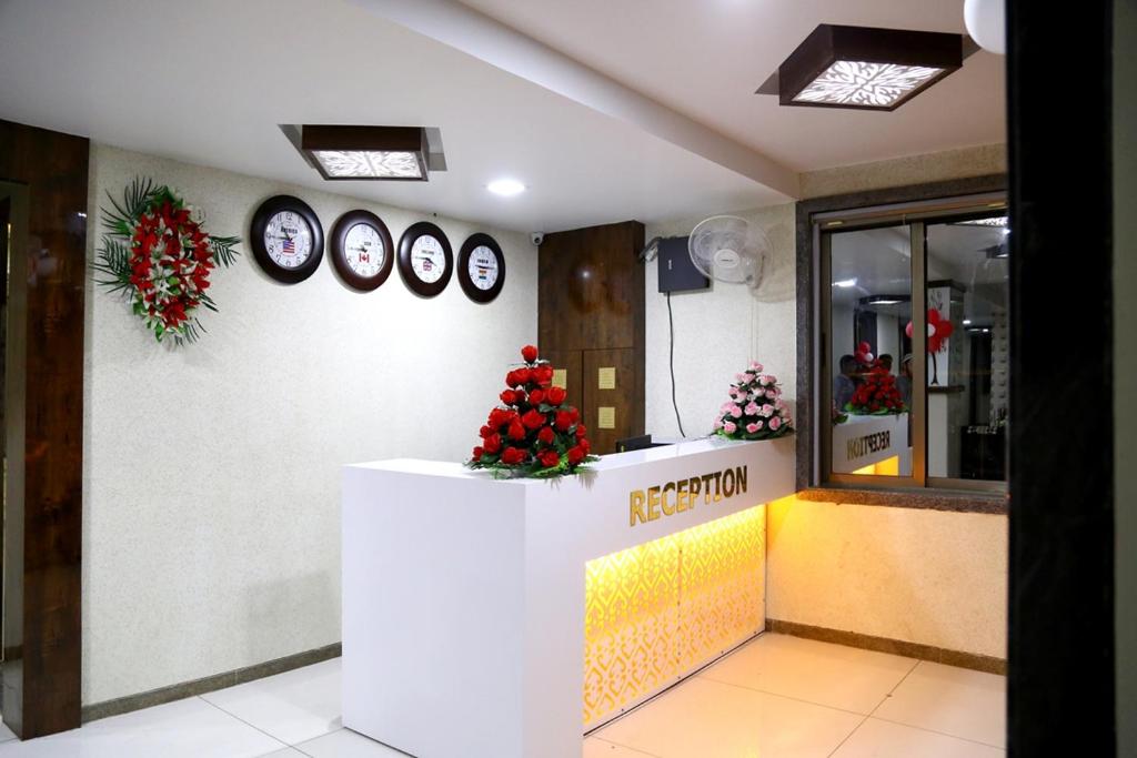Hotel Shahi Darbar photo