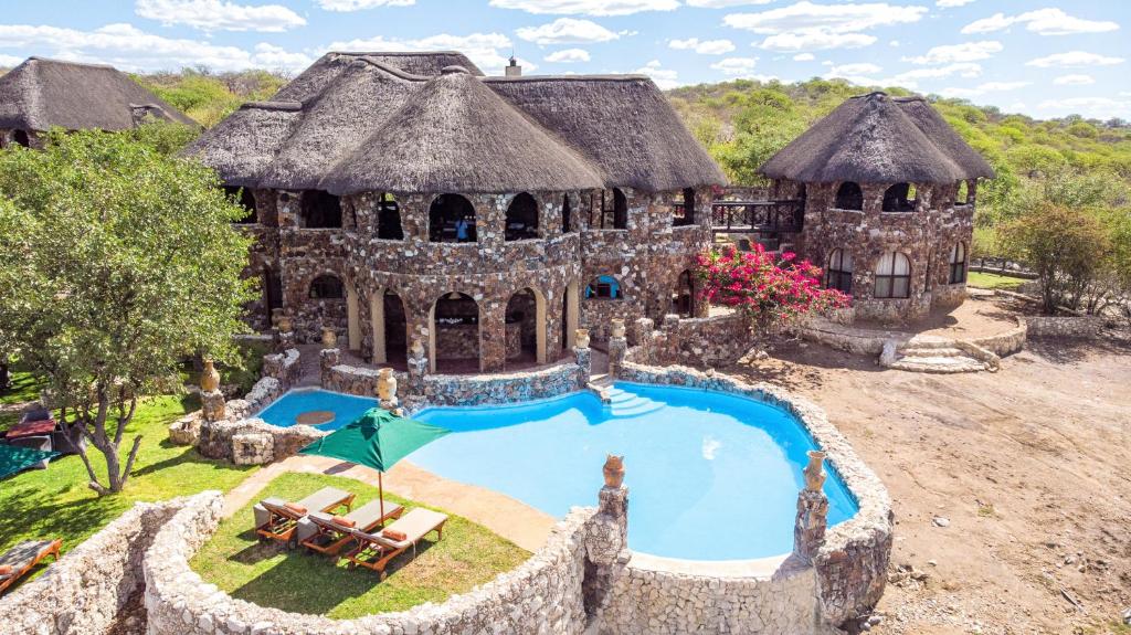 Eagle Tented Lodge &amp; Spa — Hotel in Outjo