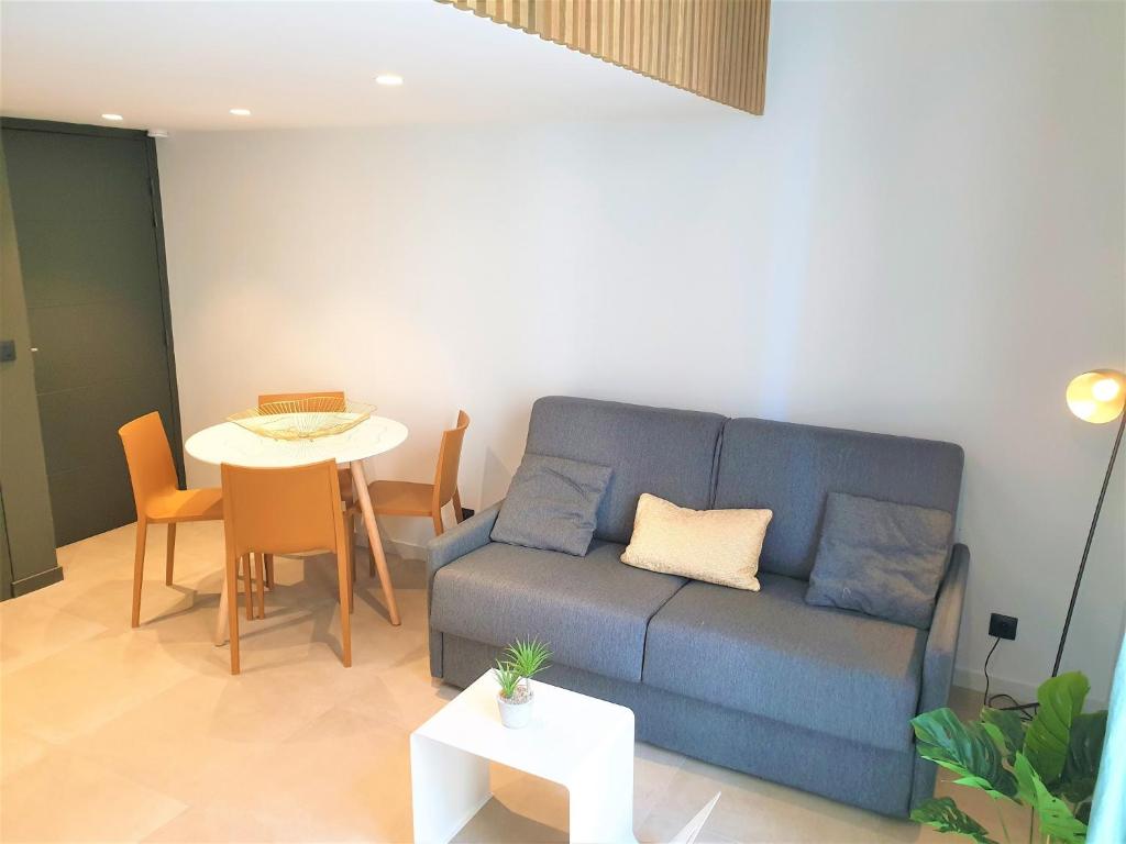 DUPLEX BALCON CENTRE MER 207 - 2