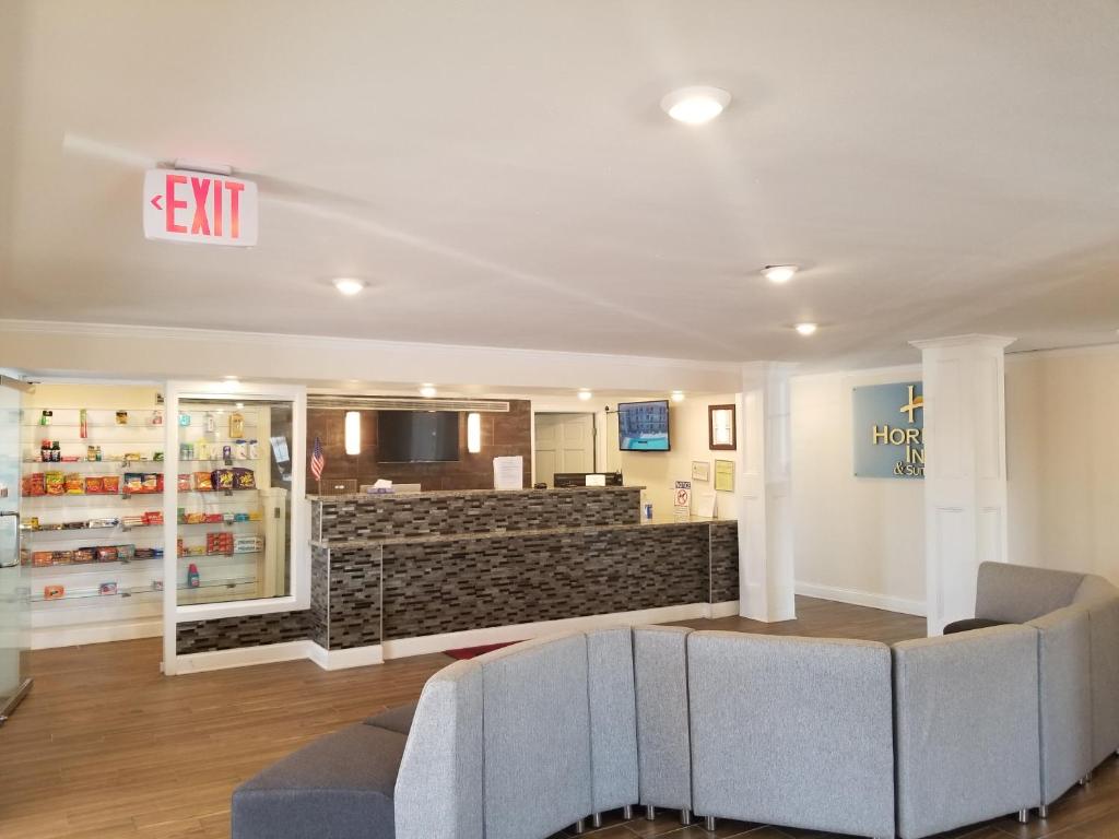 フロント・ロビー