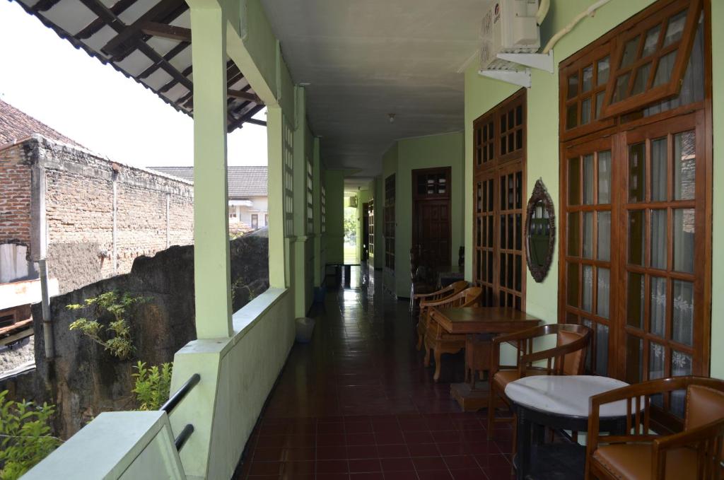 サルティカ ホテル プラウィロタマン (Sartika Hotel Prawirotaman) バルコニー/テラス