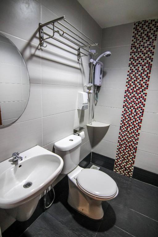 Rose Cottage Hotel Taman Nusa Cemerlang photo