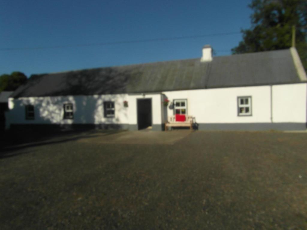 Country Cottage photo