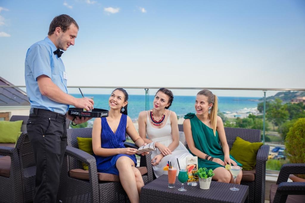 Sunny Castle Hotel - All Inclusive, Beach and Free parking — Kranevo, Dobrich