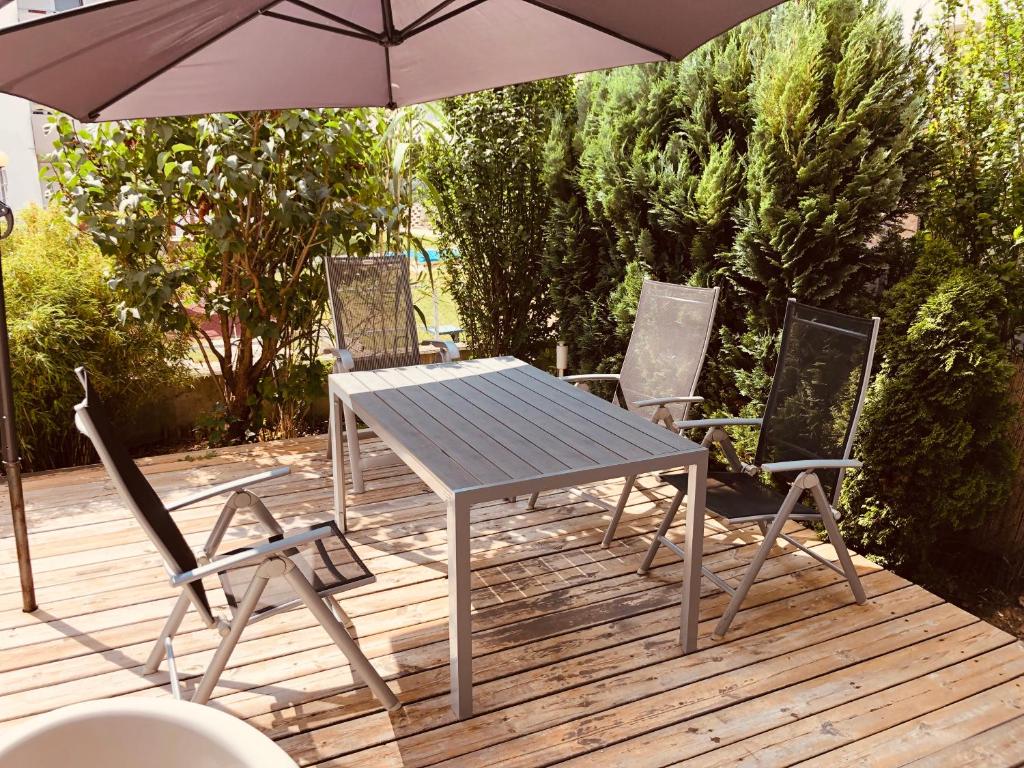 25h GARDEN Apartment LUXURY PLUS private Beach photo