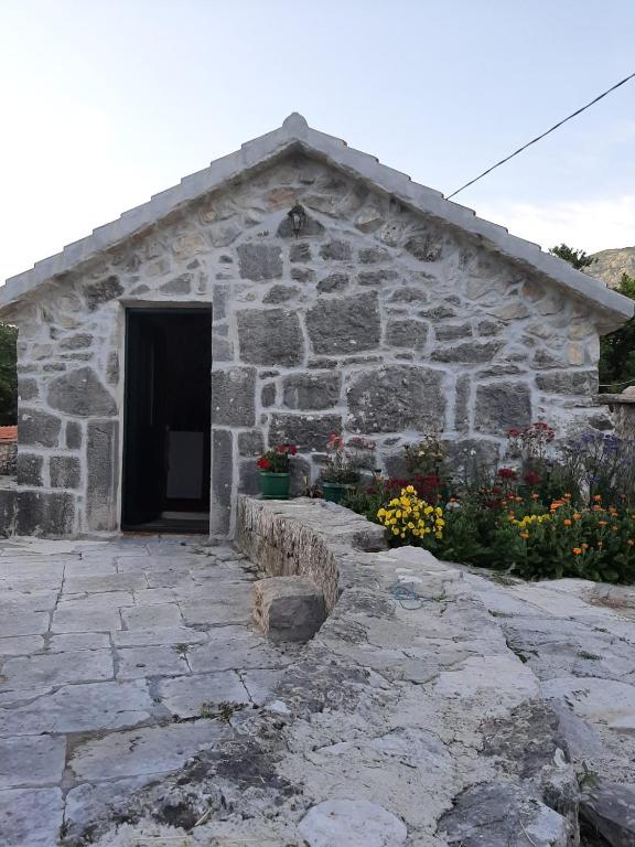 Ethno House Kosic photo