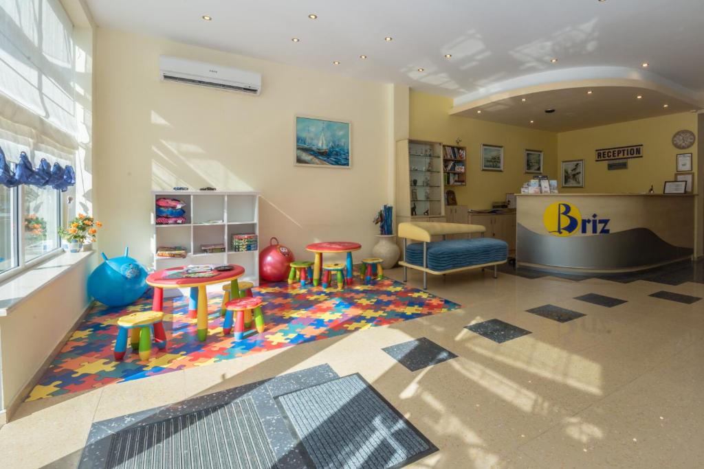 Hotel Briz photo