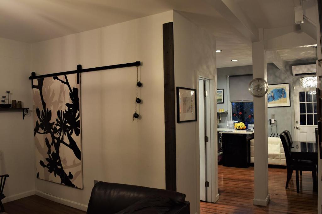 Private Rooms, Shared Bath in Cozy Homestay Minutes From Logan Airport photo