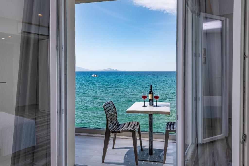 Kyma Rooms & Suites — Hotel rooms in Kardamena, South Aegean