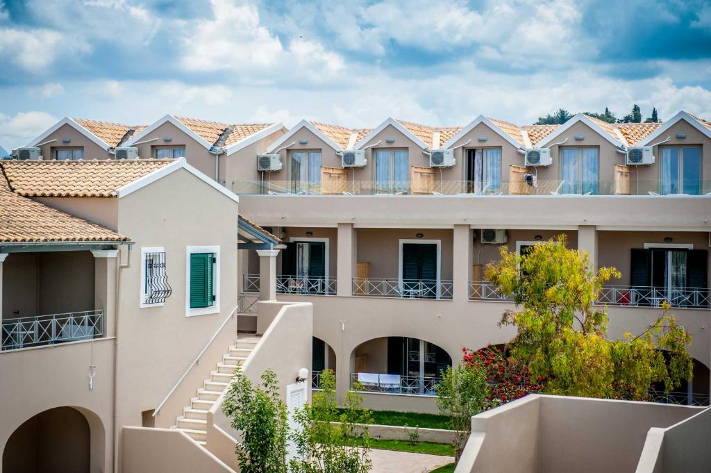 Amour Holiday Resort — Hotel building in Sidari, Ionian Islands
