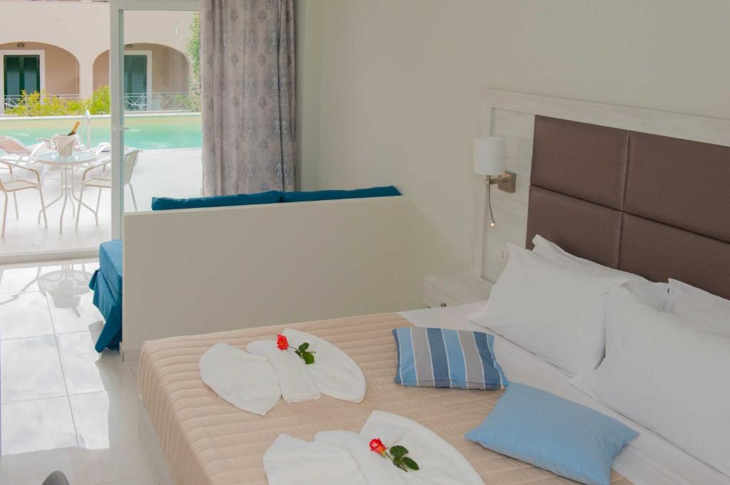 Amour Holiday Resort — Hotel rooms in Sidari, Ionian Islands