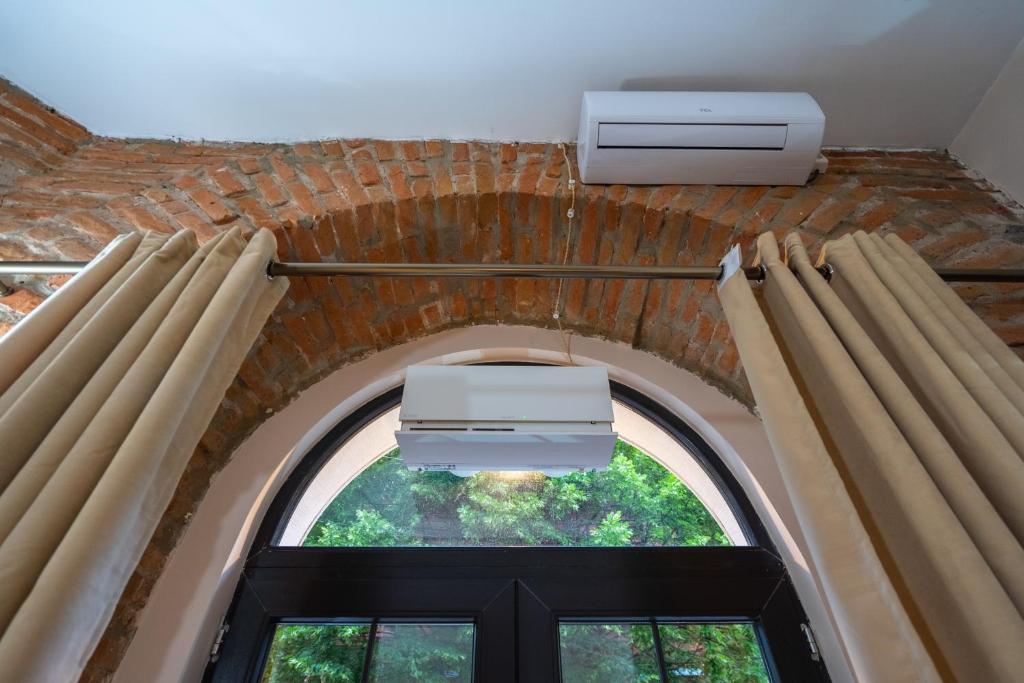 Wine Inn Borjomi Aparthotel photo