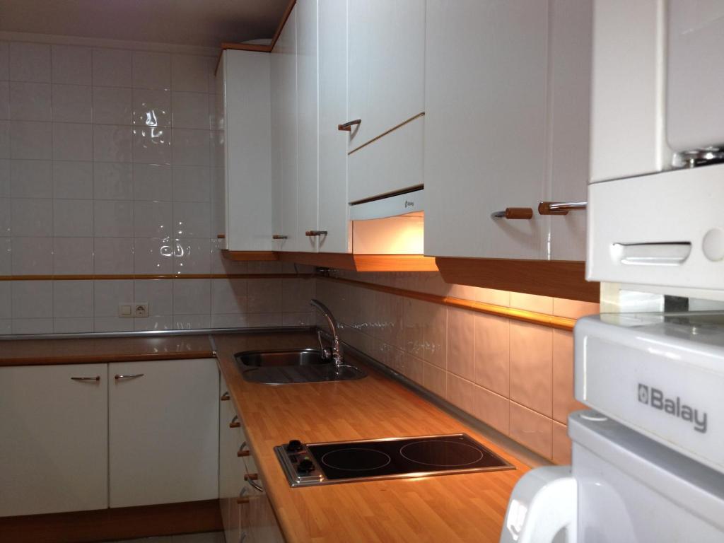 Apartamentos Turisticos Puerta de León - 3