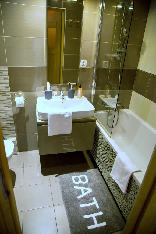 Warsaw Royal Stay Aleja Jana Pawla II photo