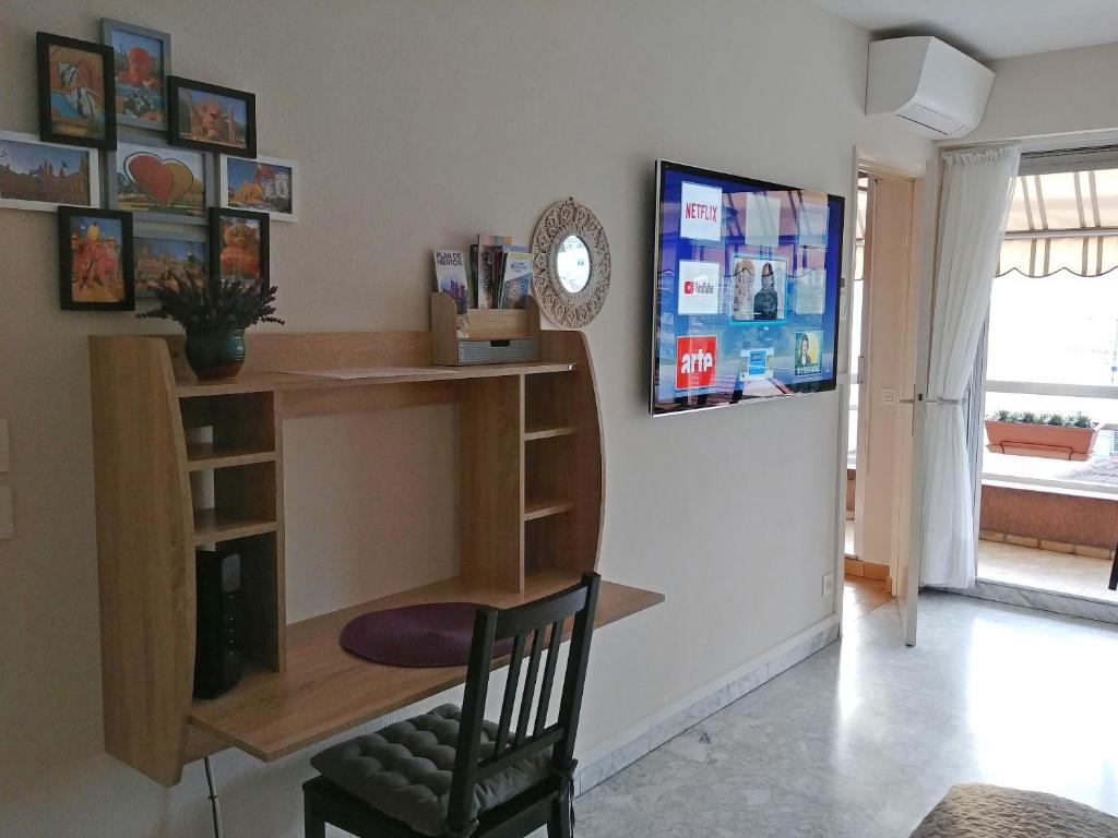 Studio avec Parking Privé au Cœur de la Ville - 3