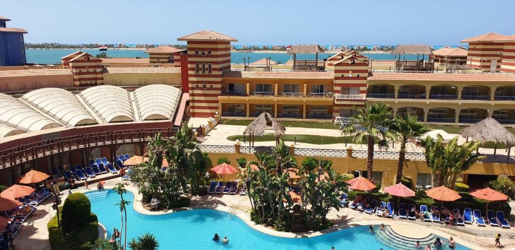 For Families only Porto Marina — Hotel in El Alamein