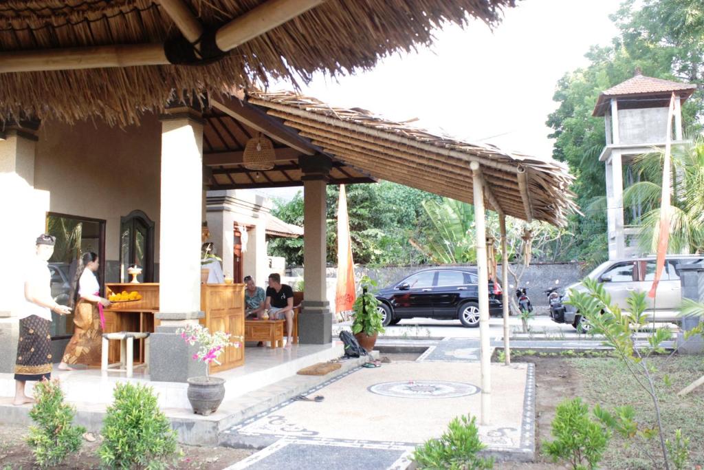 Kubu Padi Wooden House photo