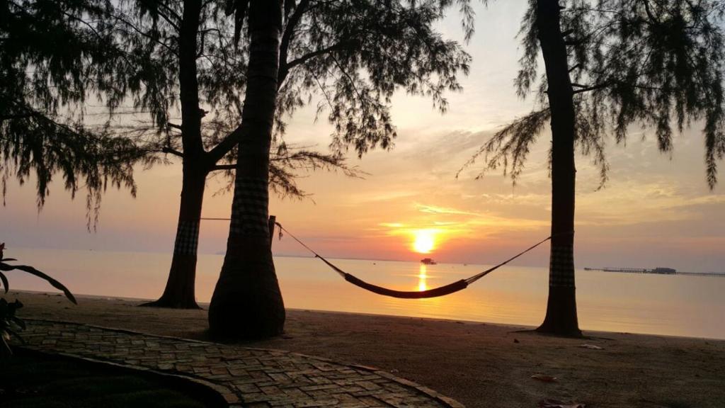 New Marjoly Beach Resort photo