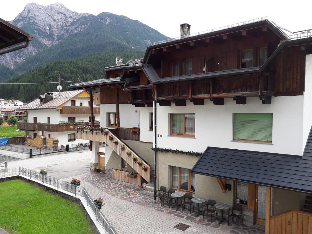 Locanda Da Pierina — Hotel in Santo Stefano di Cadore
