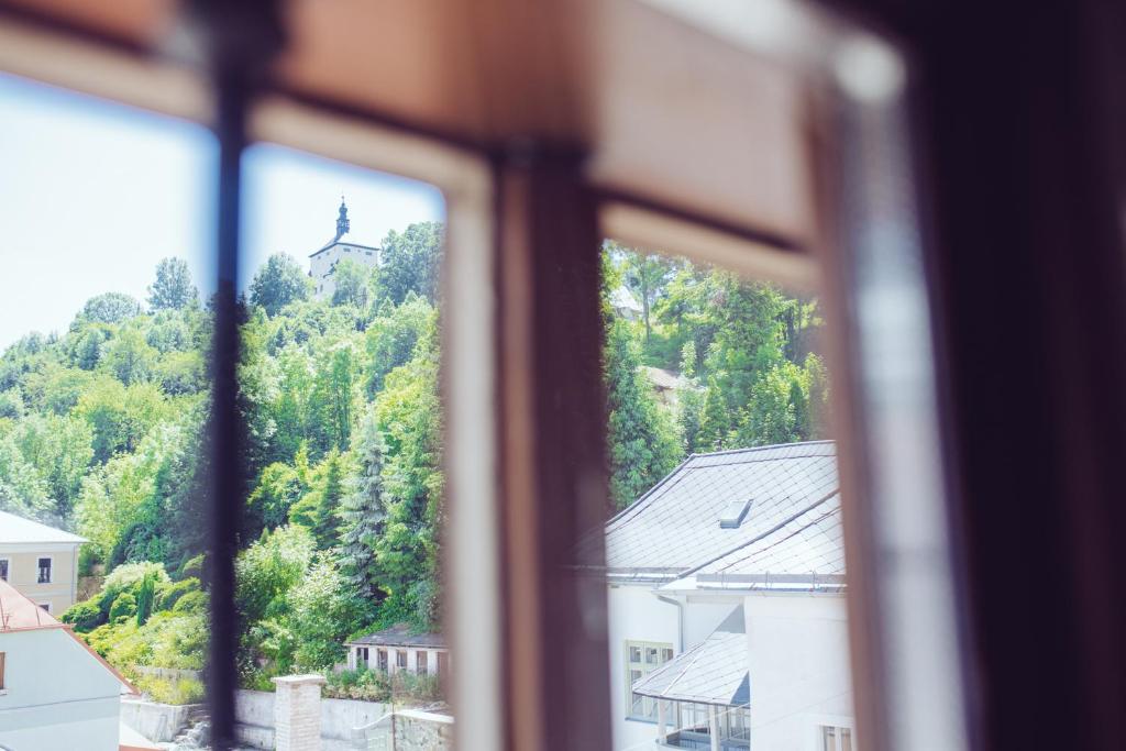 Strieborny dvor photo