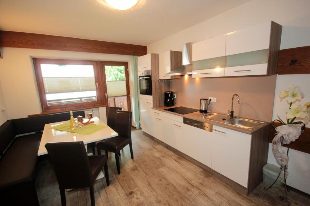 Kitchen, Gasteheim Anna in Langenfeld