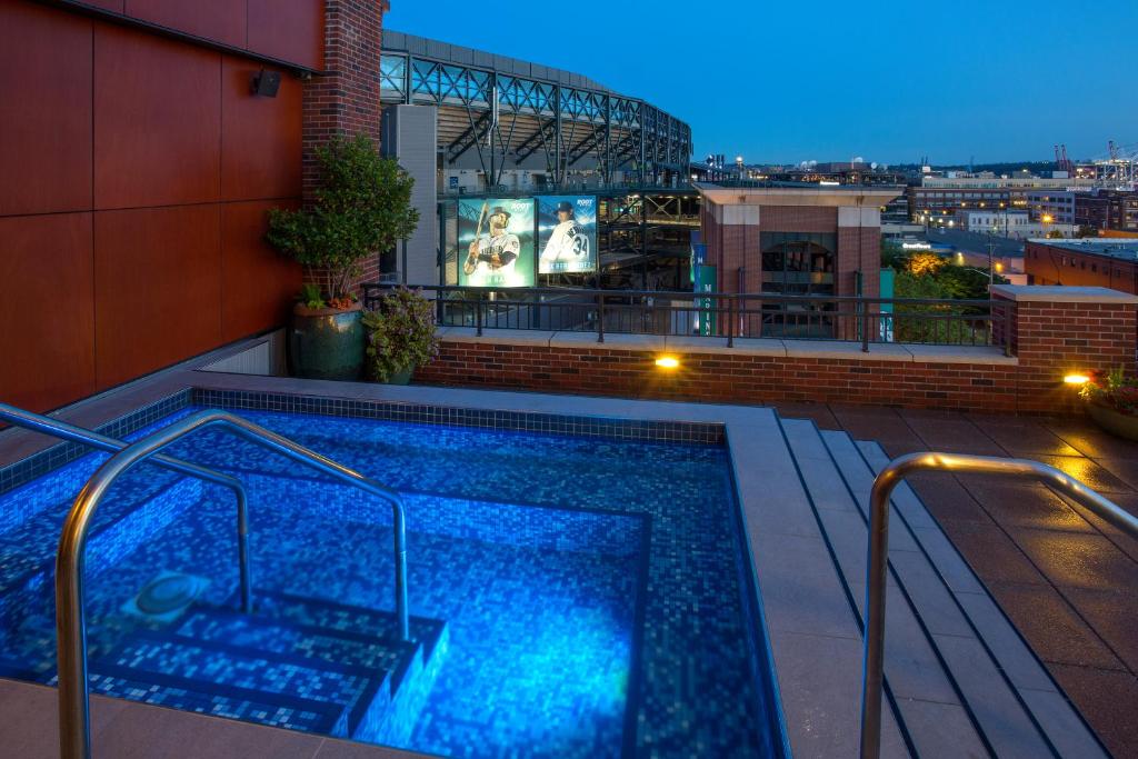 ซิลเวอร์ คลาวด์ โฮเทล ซีแอตเทิล สเตเดียม (Silver Cloud Hotel - Seattle Stadium)