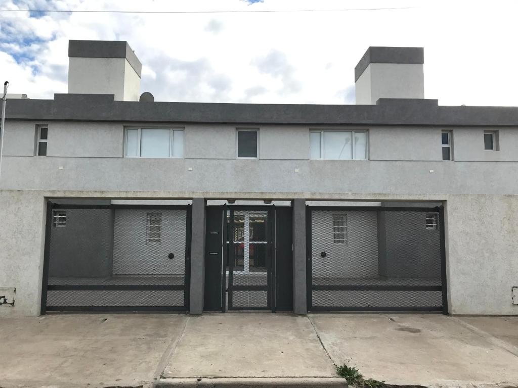 Platinum Apart — Hotel in Viedma