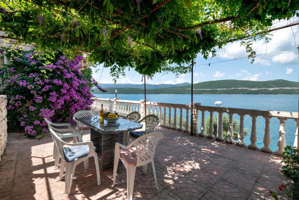 Apartments in Neum, Bosnia and Herzegovina price from 14, reviews