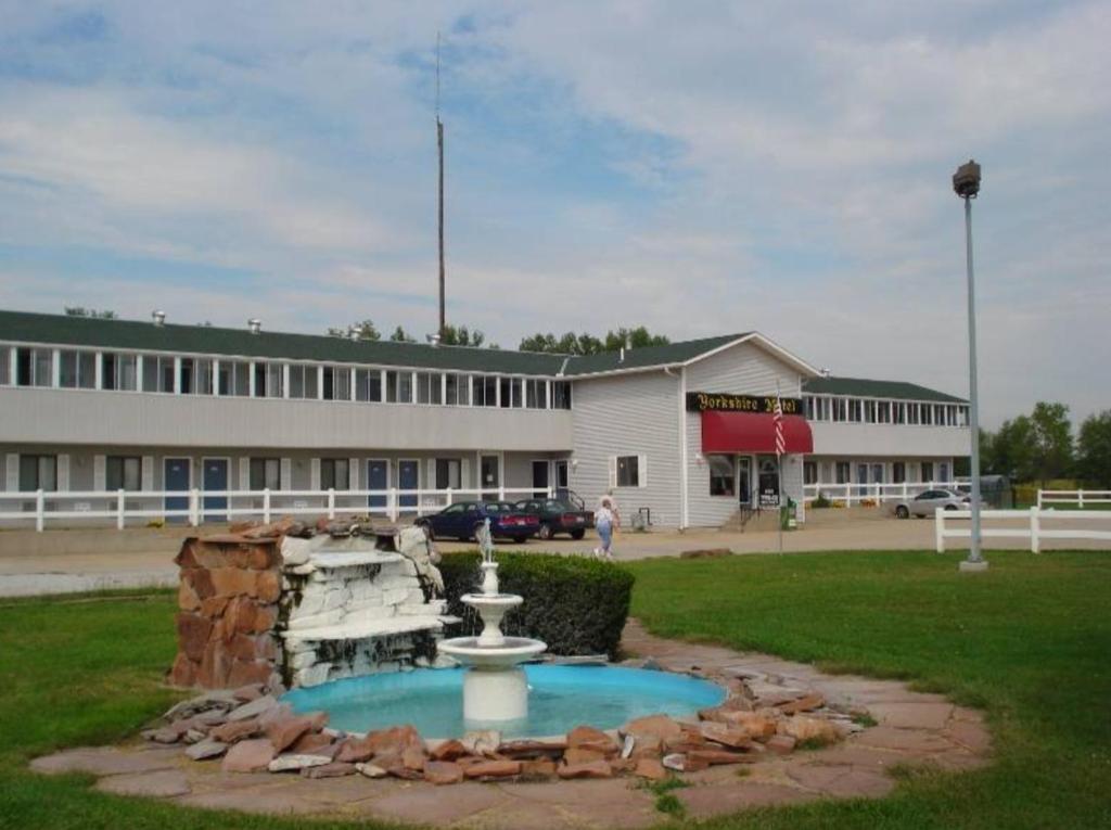 Yorkshire Motel photo