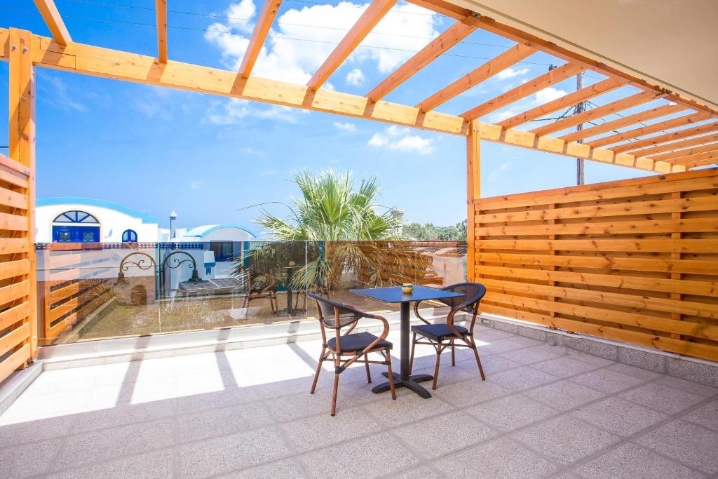 Haven Beach — Hotel building in Faliraki, South Aegean