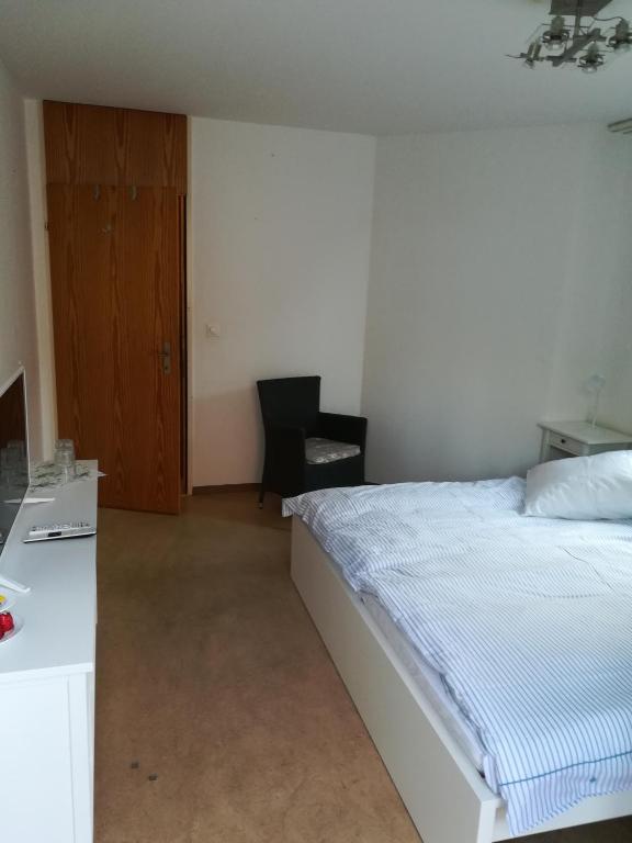 Bed & Breakfast photo