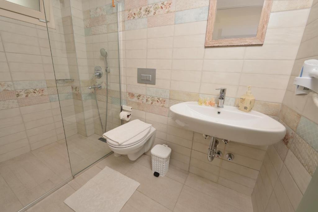 Destina Hotel photo