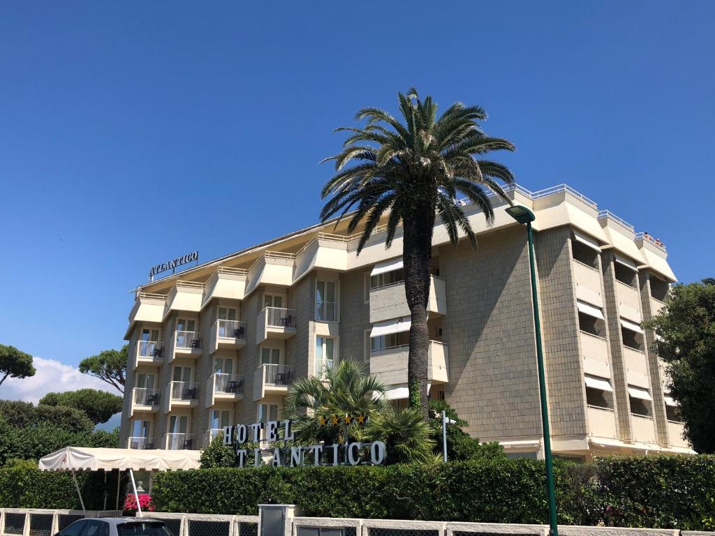 Hotel Atlantico - 2