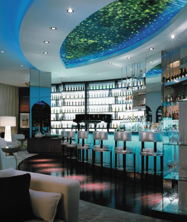 Bar/lounge